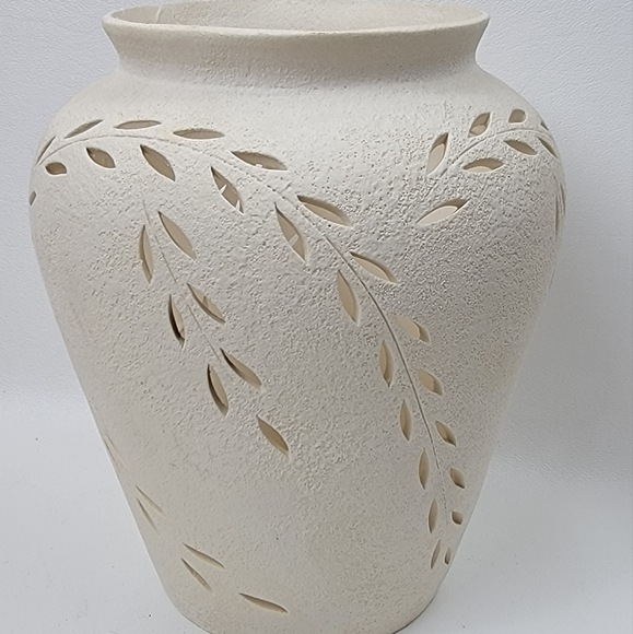 D Randolph Luminary Pottery Vase
